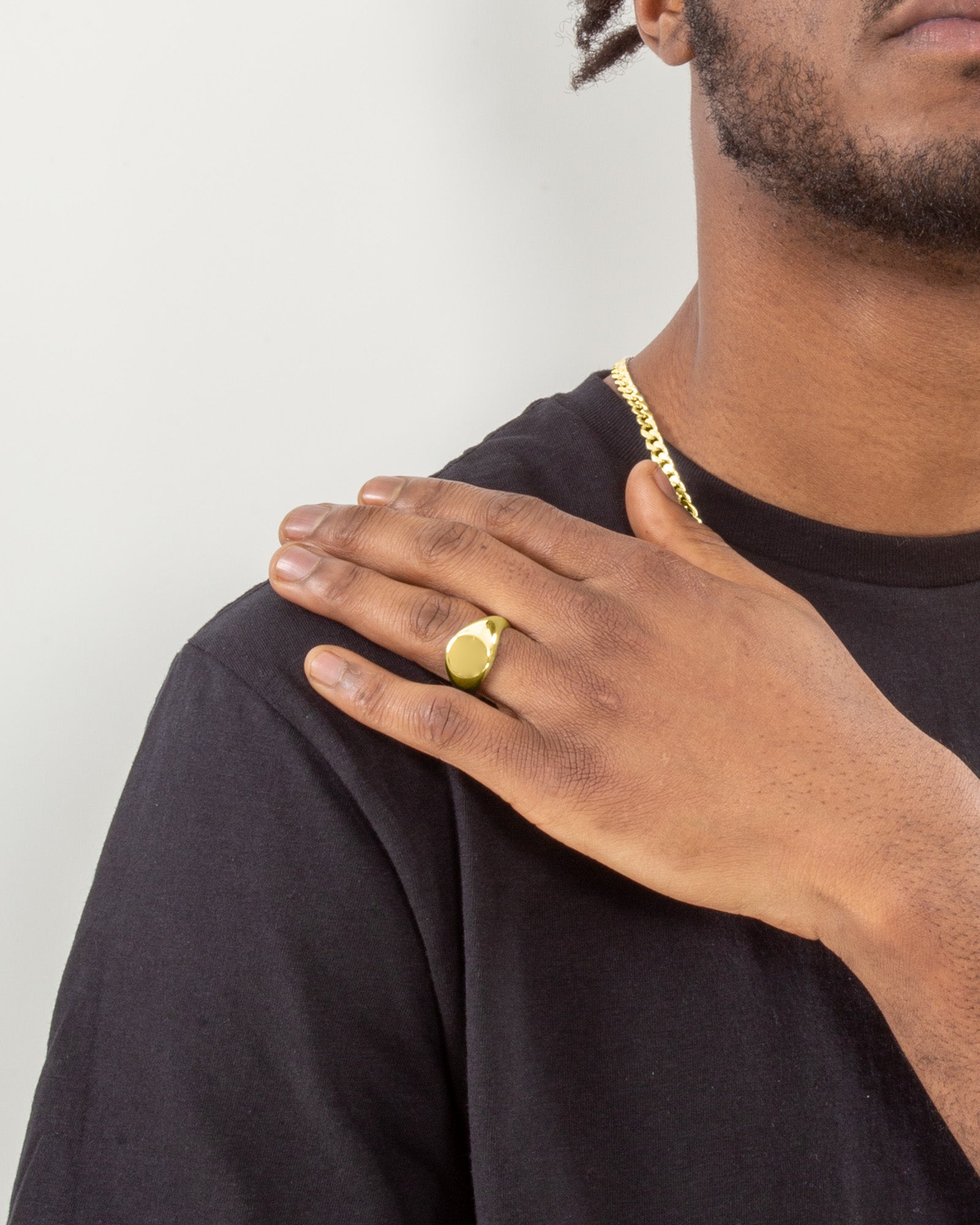 Minimal Circle Signet Ring in 9k Yellow Gold by Wilson Grant